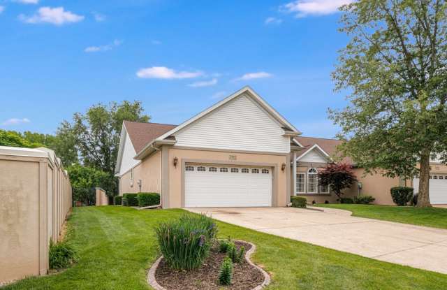 3 Bed, 3 Bath Condo for Rent – Available August 5th photos photos