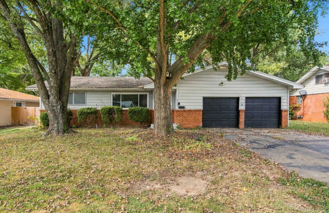 Spacious 3-Bedroom Home with 2-Car Garage in a Great Location! Gallery 1