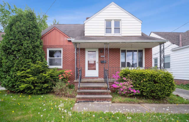 20700 Goller Ave, photos photos