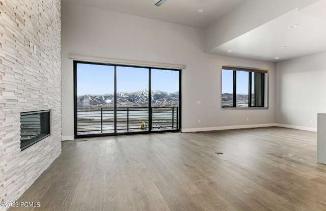 854 E Klaim Drive Gallery 4