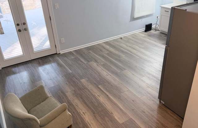 8504 SHIRLEY WOODS Court Gallery 2
