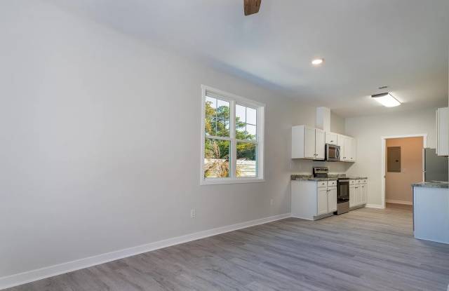 9105 Beach Drive Southwest Gallery 3