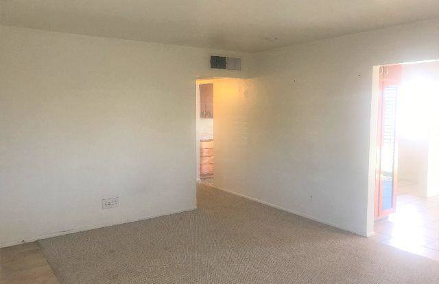 1710 S Parkside Drive Gallery 4