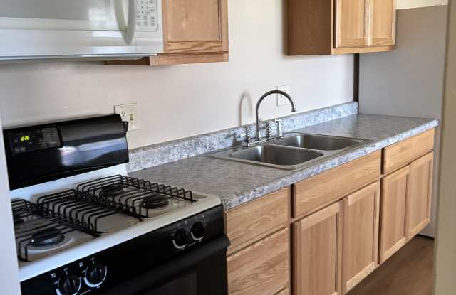 1199 West Grand Avenue photos photos