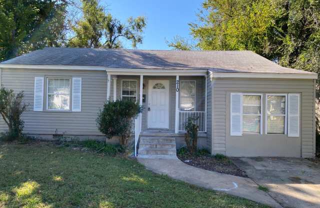 210 W Jacobs Dr - 210 West Jacobs Drive, Midwest City, OK 73110