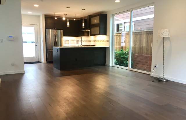 Gorgeous Modern Townhouse in Leschi! - 907 29th Avenue South, Seattle, WA 98144