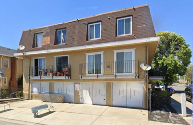 2 Bedroom 1.5 Bath Split-Level Condo in Richmond – Available Now! photos photos