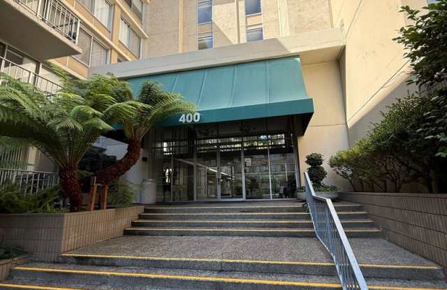 1 Bed, 1 Bath Condo in Prime Belmont Location photos photos