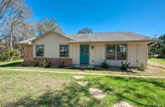 1482 Eastview Drive photos photos