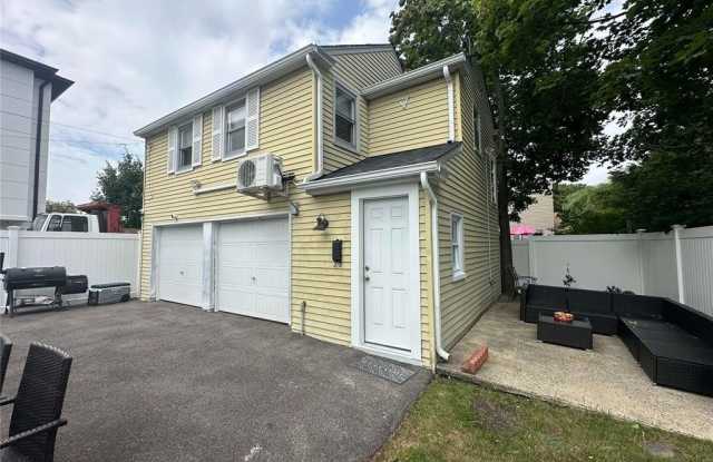 9 Court Street - 9 Court Street East, Bay Park, NY 11518