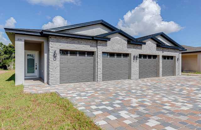 For Rent - 241 N Pine Ave, Oviedo, FL photos photos