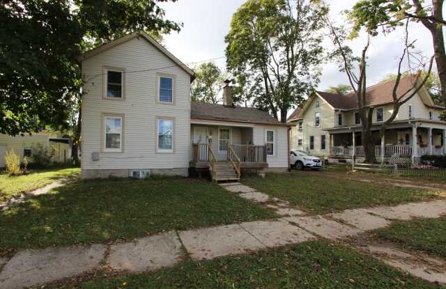 633 1/2 Whitney Boulevard photos photos
