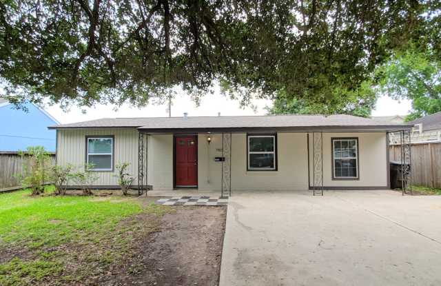 7422 Lakehurst Dr. - 7422 Lakehurst Drive, Houston, TX 77087