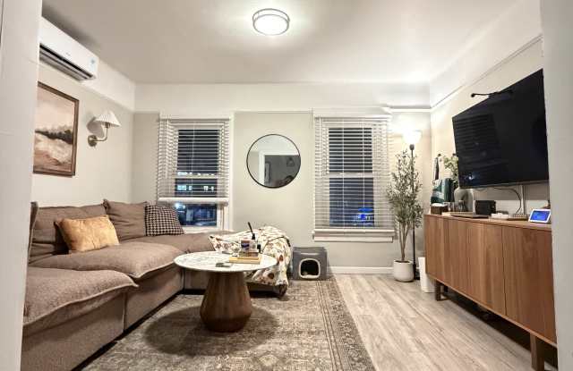 132-69 Metropolitan Avenue photos photos