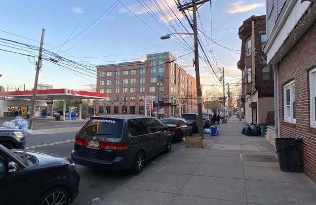 233 AVENUE E Gallery 4