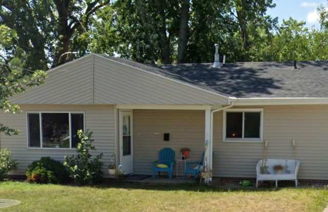 COMING SOON: $1300| 3 Bedroom 1 Bath | Slab | W | Fenced Backyard | Across from Sports Complexes photos photos