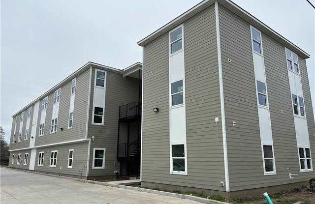 686 CENTRAL Avenue photos photos