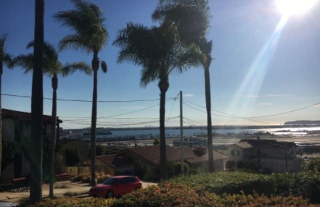 1412 W Thorn St - 1412 West Thorn Street, San Diego, CA 92103