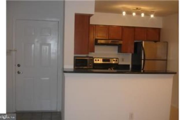 3305 WYNDHAM CIRCLE Gallery 4