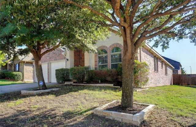 3900 Hollow Lake Road Gallery 2