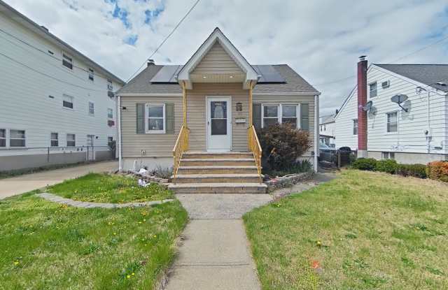 82 Huron Ave photos photos