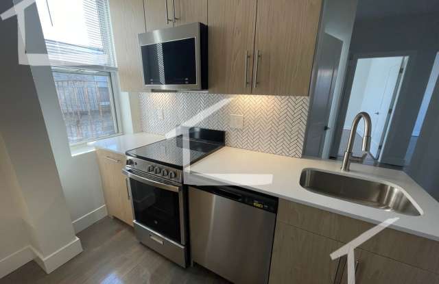 Sunny 1 Bed Available 9/1/26 photos photos