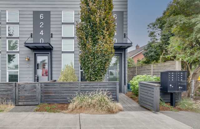 2 bedroom open lay out townhome in Georgetown! photos photos
