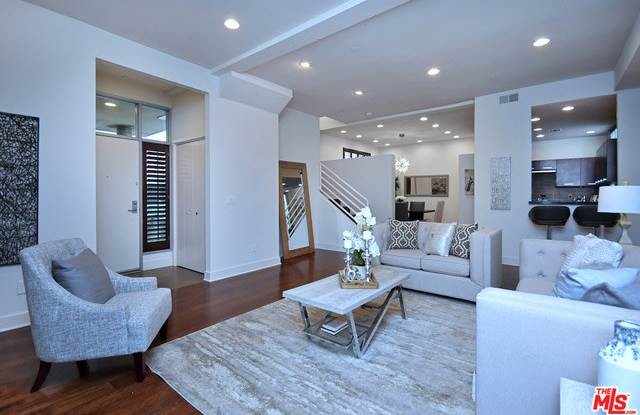 11815 LAURELWOOD DR - 11815 Laurelwood Drive, Los Angeles, CA 91604