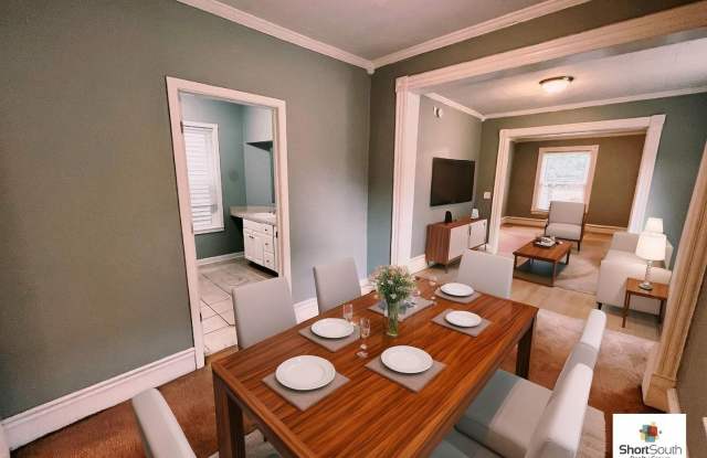 4 bed 2 bath Single Family Home Gallery 3