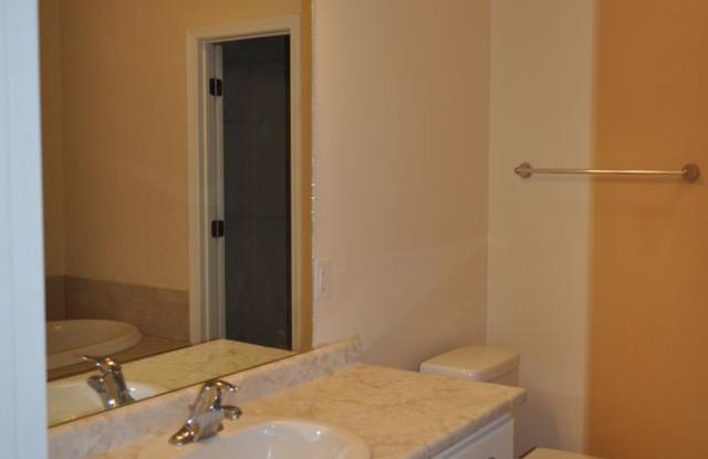 Available August 3rd – 2 Bedroom Duplex at The Hammocks! Gallery 3