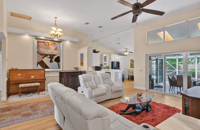 348 Eagleton Golf Drive Gallery 4