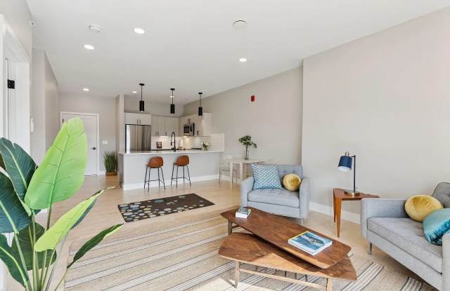 20 Upper Falls Rd - 20 Upper Falls Road, Biddeford, ME 04005