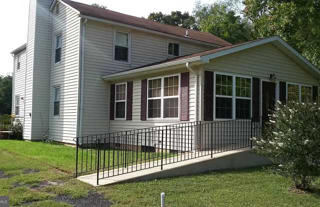 6321 CURTIS ROAD Gallery 4