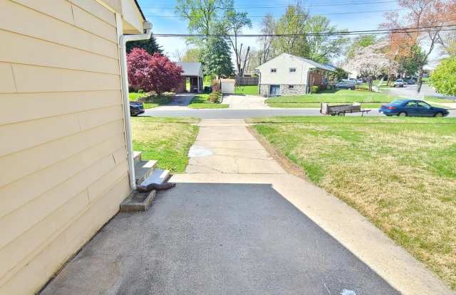 13007 VANDALIA DRIVE Gallery 3