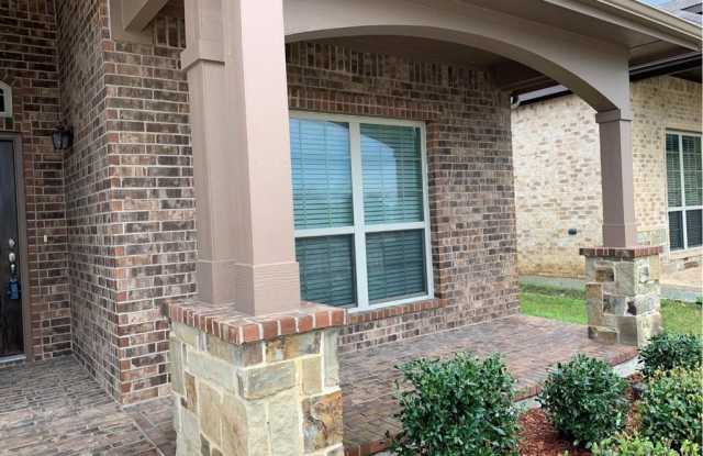 13344 Palancar Drive Gallery 4