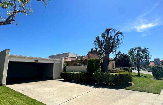 3 Bed, 2 Bath Single Story Condo - 17740 La Rosa Ln photos photos