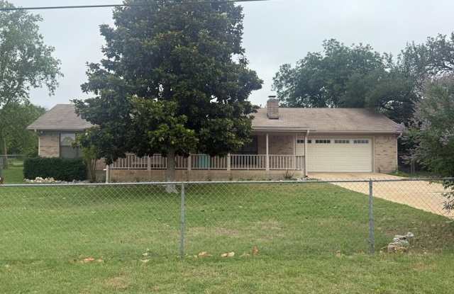 129 Forest Circle - 129 Forest Circle, Kerr County, TX 78028