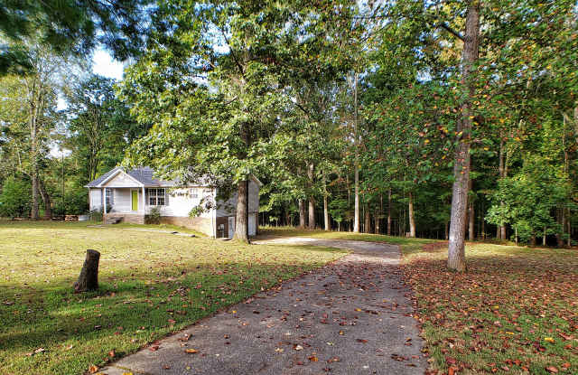 2400 Farms Cir Gallery 2