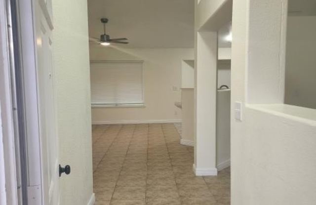 1016 Summerfield Drive Gallery 2