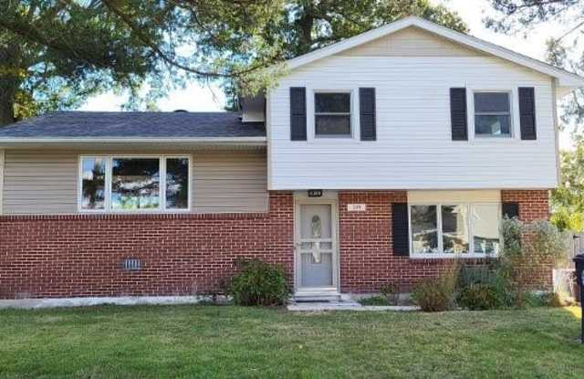 319 TWIN LAKES Boulevard Gallery 1