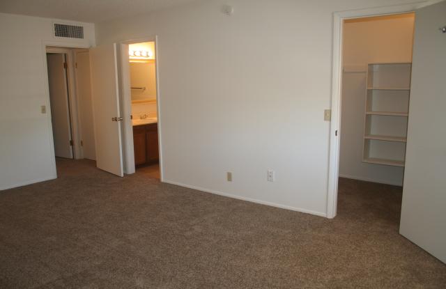 2953 S Country Club Way Gallery 4