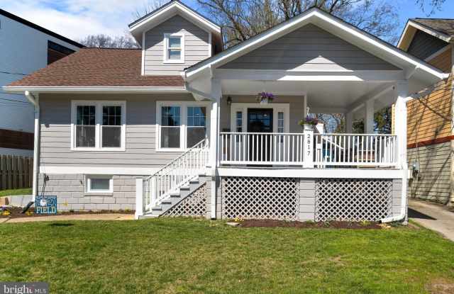 2817 1ST ROAD N - 2817 1st Road North, Arlington, VA 22201