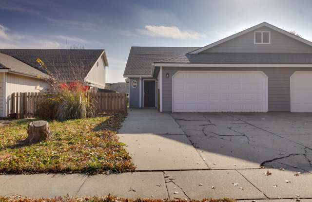 4025 Overland Drive - 1 - 4025 Overland Drive, Lawrence, KS 66049