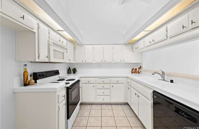 3027 Langs Bay Gallery 4