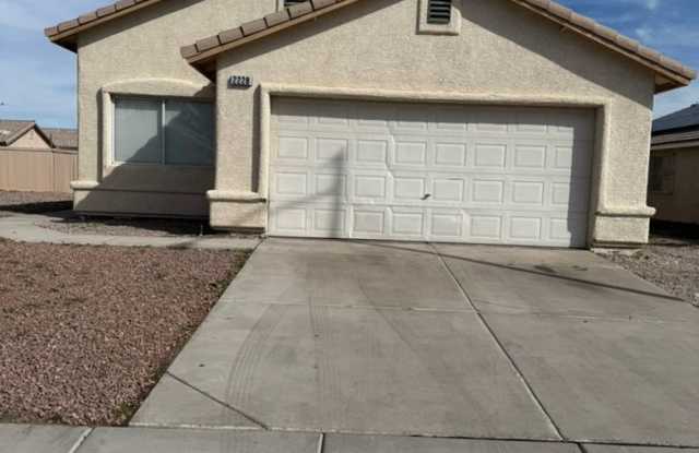 CAMBRIDGE ELMS photos photos CAMBRIDGE ELMS photos photos