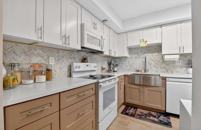 3050 PRESIDENTIAL WAY 101 photos photos