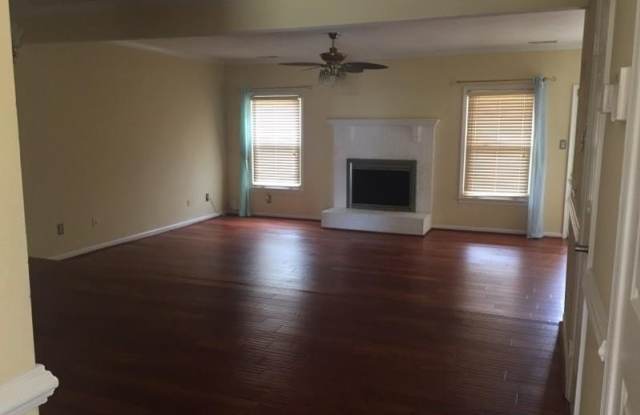 981 Colonial Meadows Way Gallery 2
