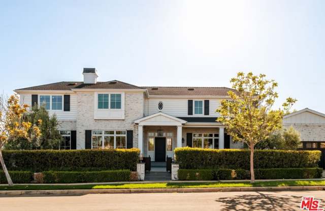 557 Chapala Dr Gallery 1
