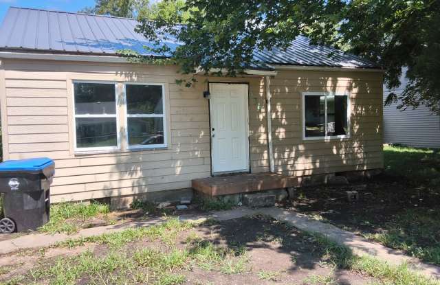 2 bedroom, 1 bath for rent Gallery 1