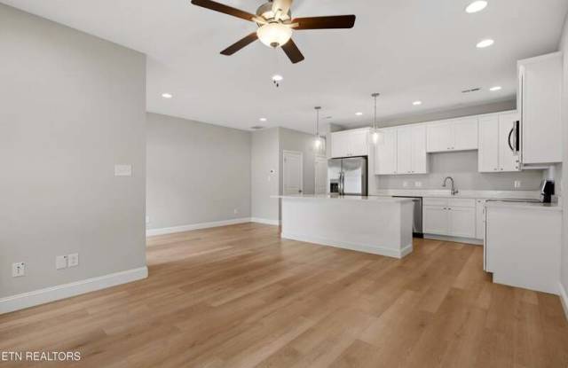 7106 Dulaney Way Gallery 3